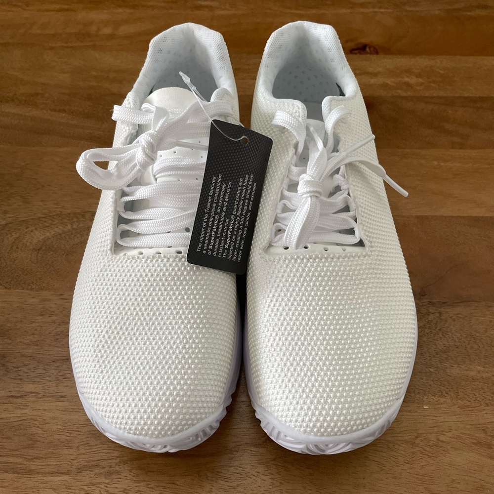 NOBULL Trainers with thicker sole in white